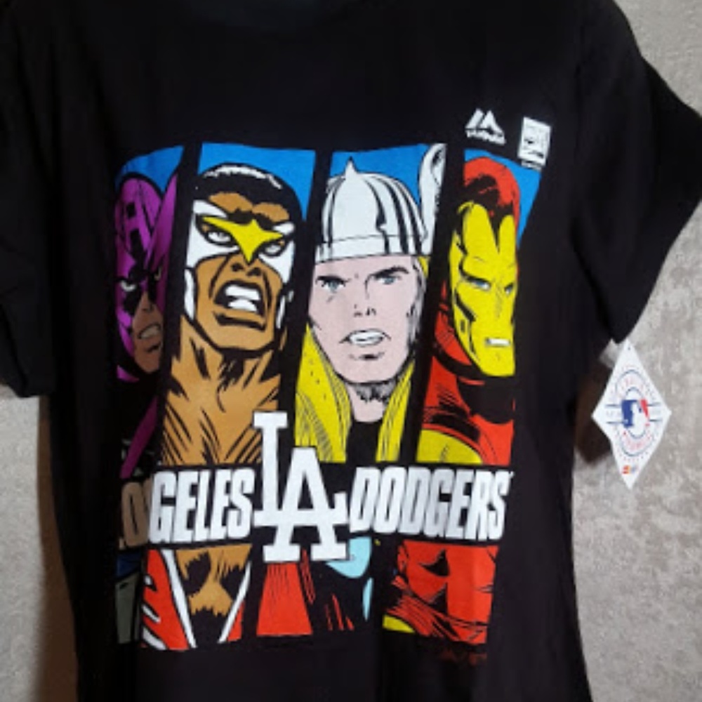 LA Dodgers Sz XL T-shirt NWT Marvel Super Heroes